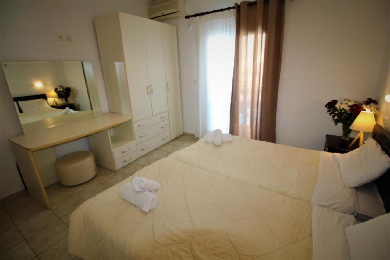 Nikki'S Studios & Apartments Moraḯtika Ngoại thất bức ảnh