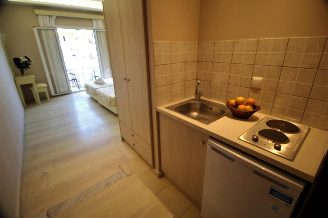 Nikki'S Studios & Apartments Moraḯtika Ngoại thất bức ảnh