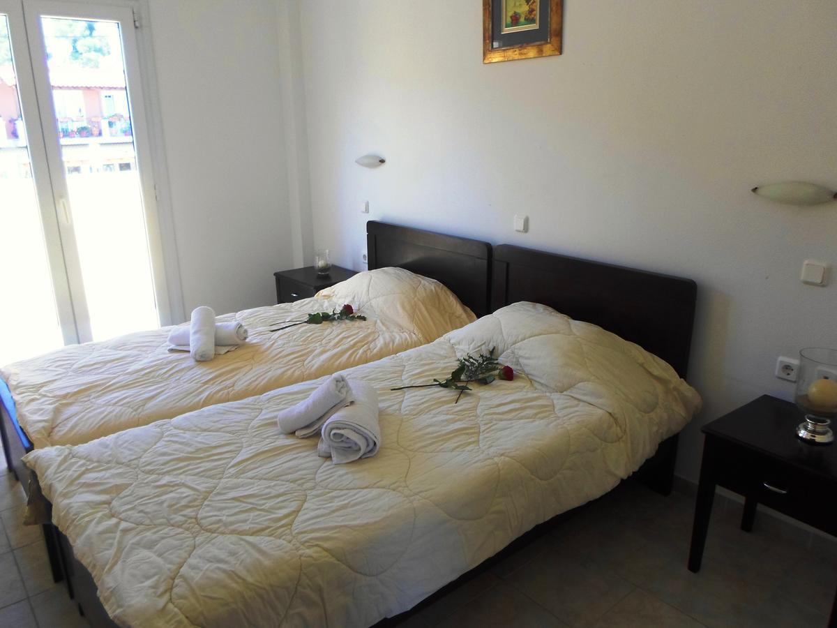 Nikki'S Studios & Apartments Moraḯtika Ngoại thất bức ảnh