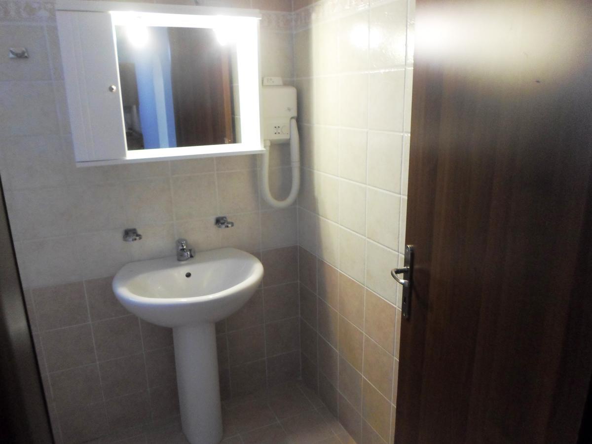 Nikki'S Studios & Apartments Moraḯtika Ngoại thất bức ảnh